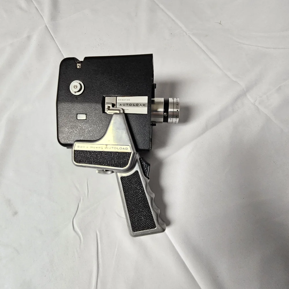 Vintage Bell & Howell Zoom Reflex Autoload‎ 8mm Movie Camera Model 315